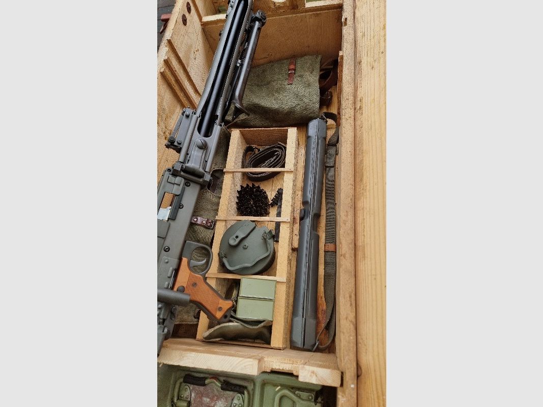 MG 42 Airsoft G&G Vollmetall Schussrate 1200 mit original Kiste und Zubehör 42/53 rar