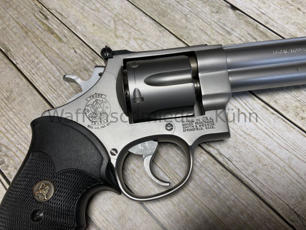 Smith & Wesson Model of 1988