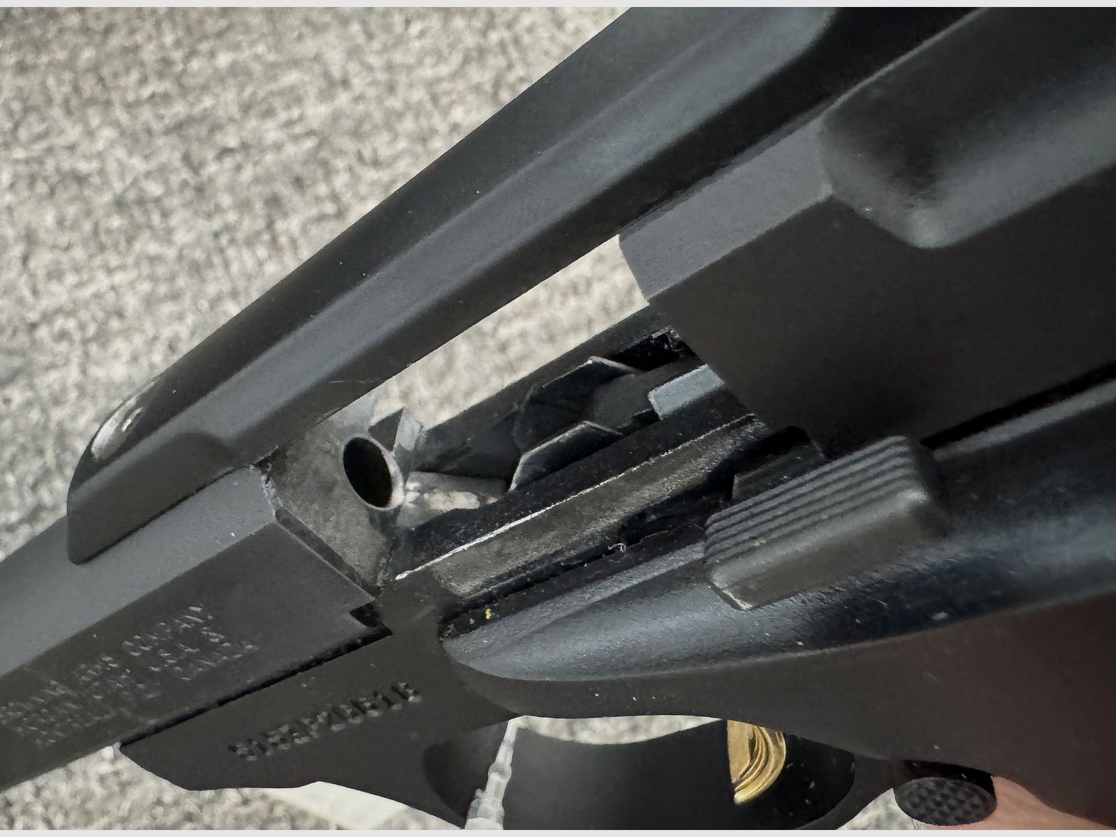Pistola deportiva Browning Buck Mark .22lfb