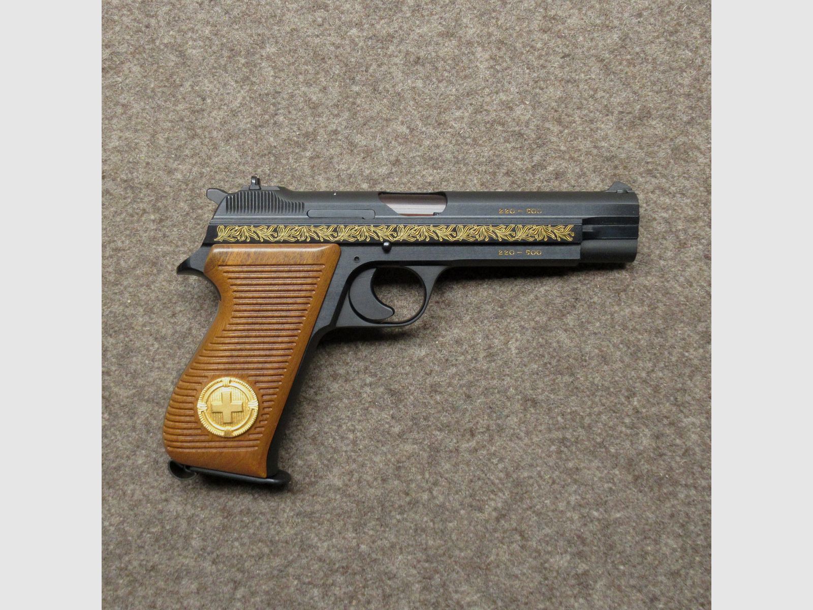 AB-65 Pistole SIG Mod. P210 50 Jahre P210 Kal. 9mm Para, Bild 1 von 8
