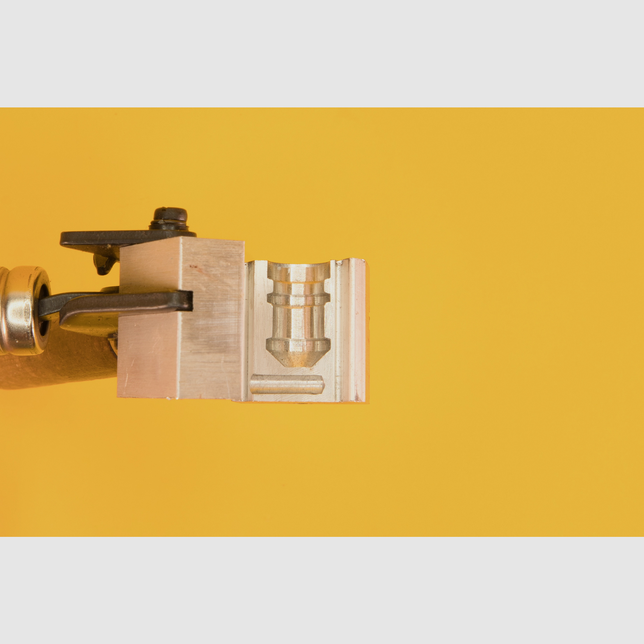 Mold with handles in caliber .50