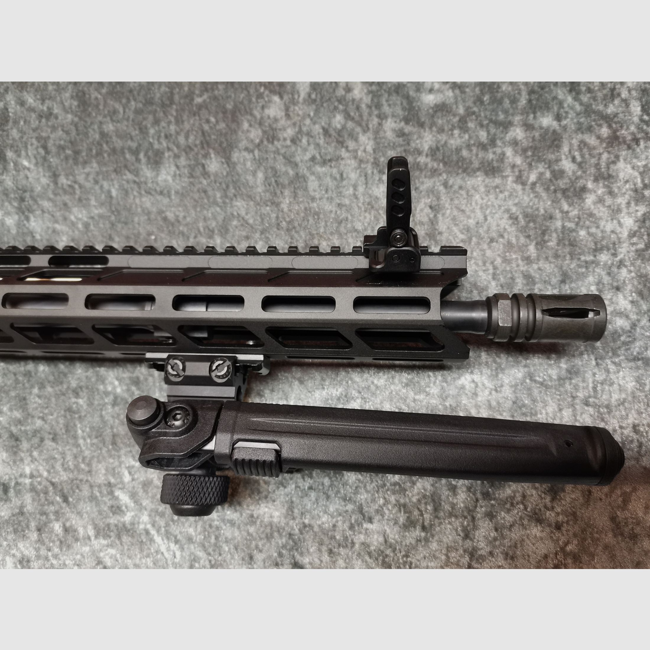BM Custom AR15 semi-automatic rifle 16" .223 Rem Magpul bipod