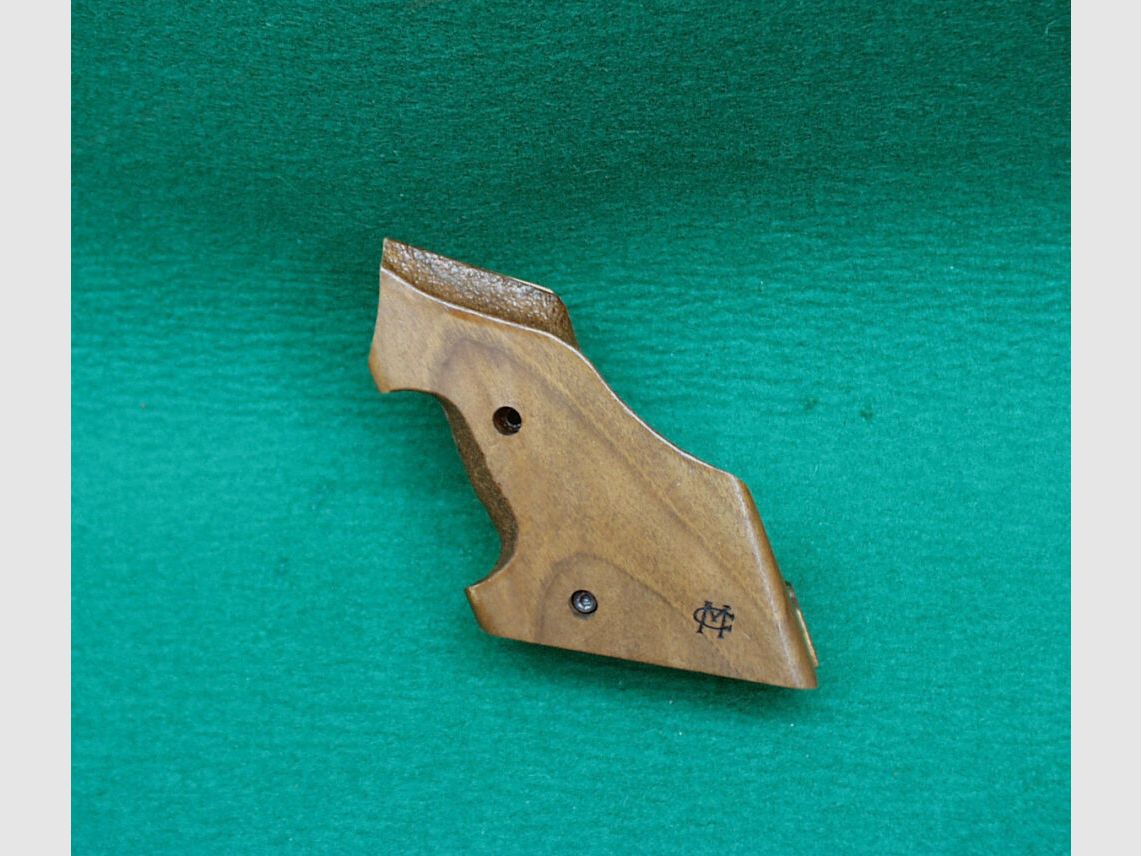 Grip panels ...for weapon without magazine