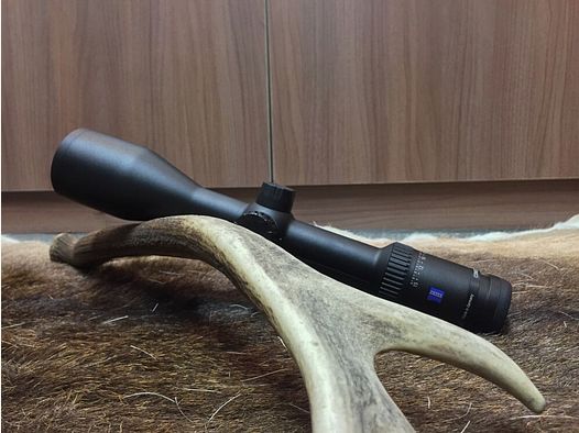 Zeiss Conquest V6 2,5-15x56 M, con riel