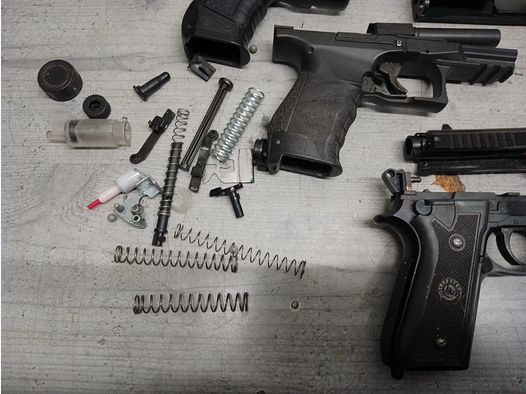 Softair, pistolet, sprężynowy, 0,5 dżula