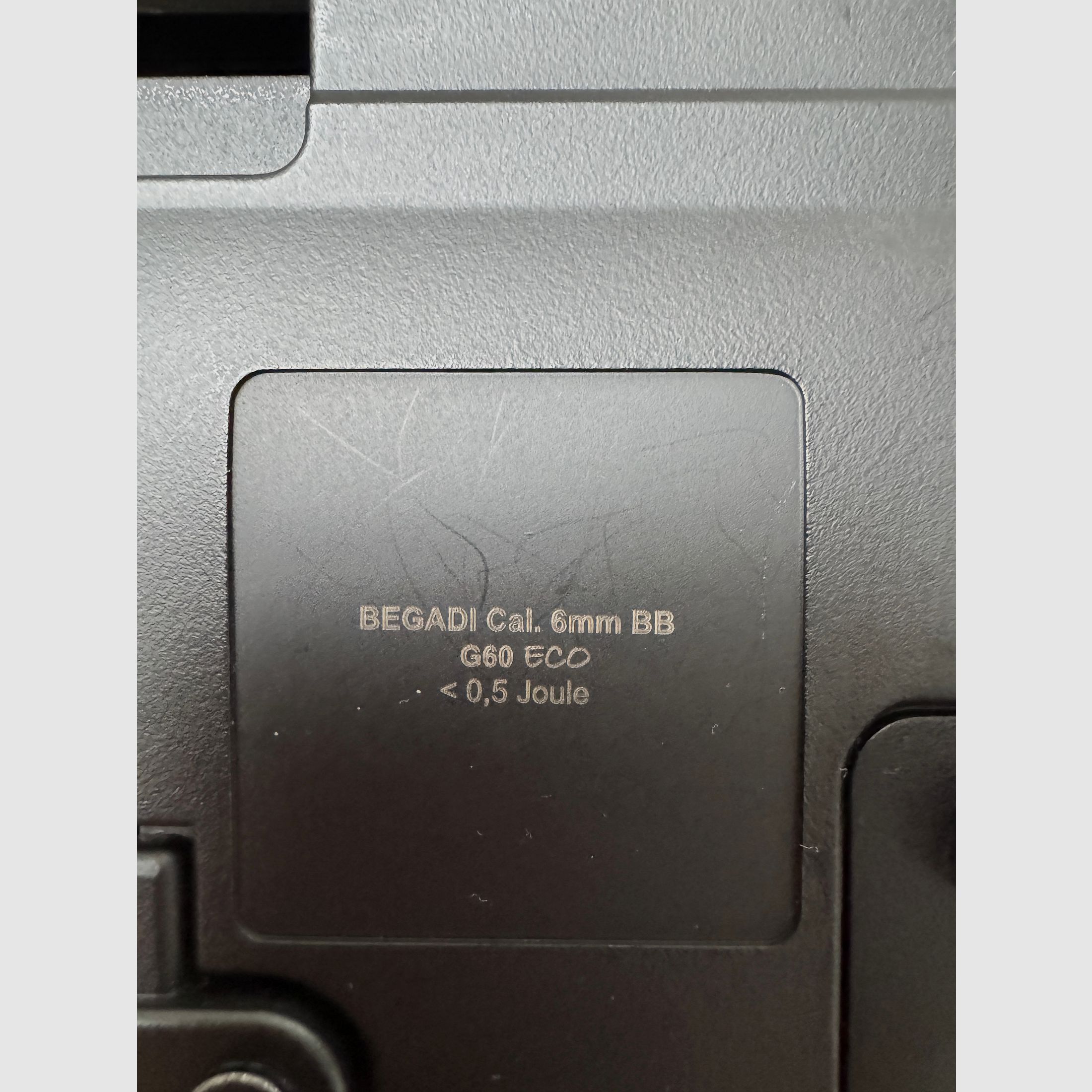 BEGADI Eco "G60" Assault Rifle AEG mit Metallgearbox < 0,5 J