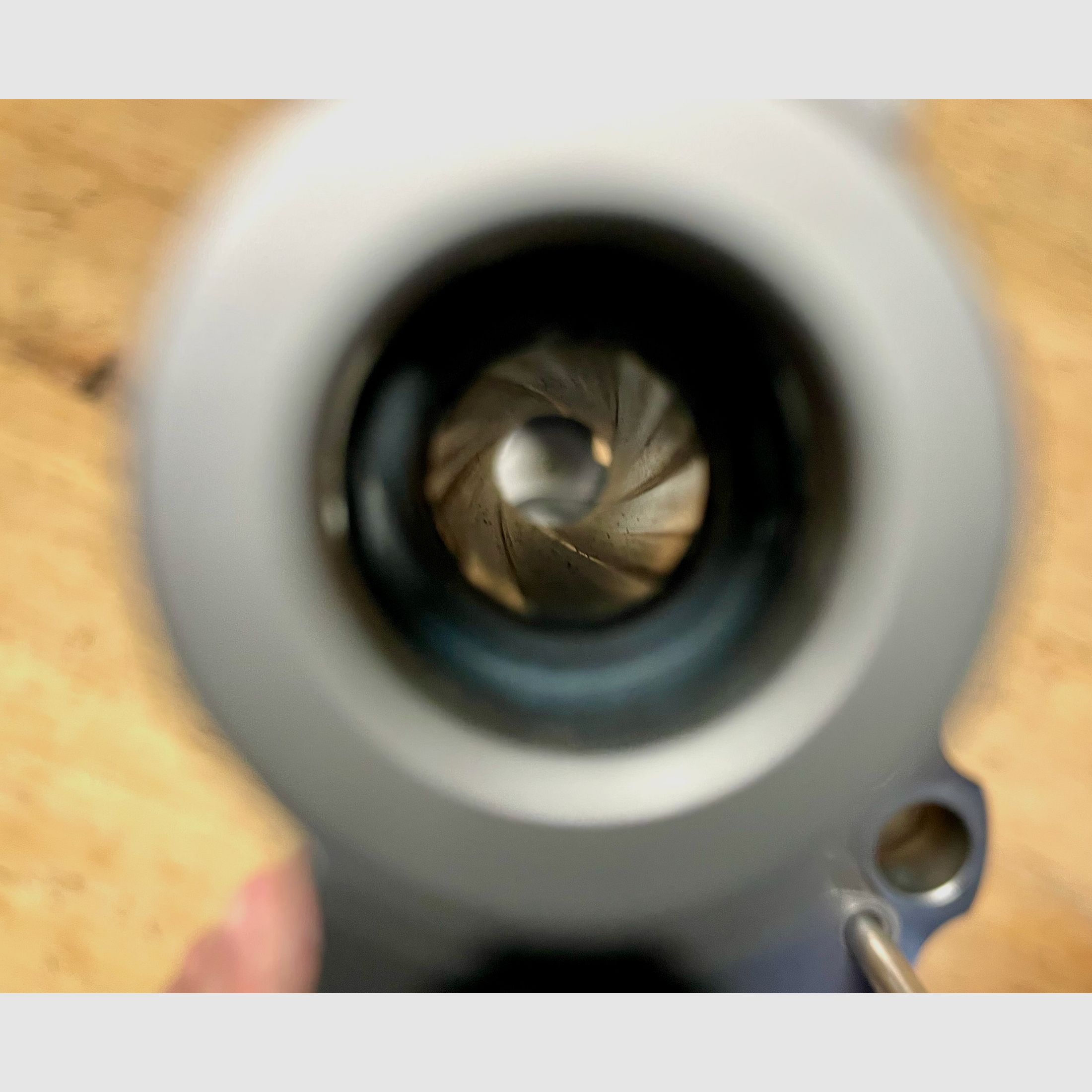 Smith & Wesson Revolver modello S&W 500 - lunghezza della canna 4" con compensatore