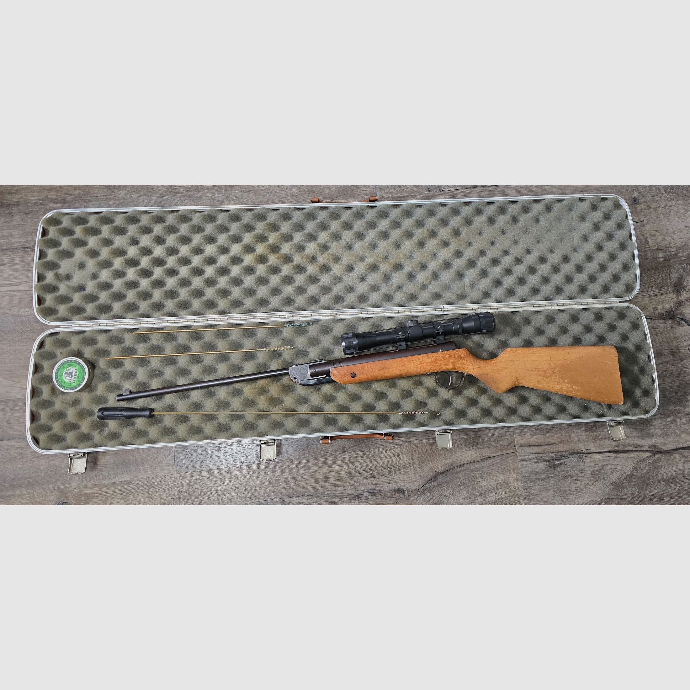 Luftgewehr 4,5 mm Diabolo – F-Zeichen – Schaft angebrochen – Bastler