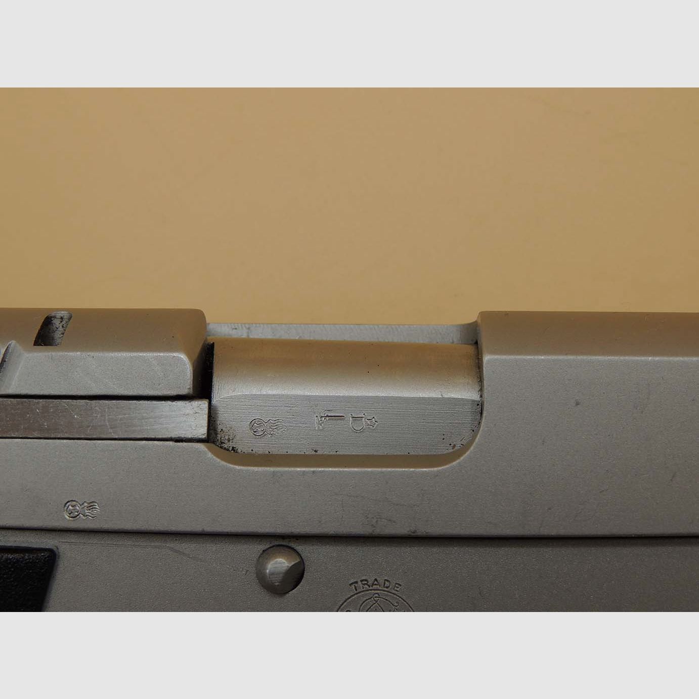 Smith & Wesson 4516‑1 .45 Auto – kompakte Edelstahl‑Pistole mit belgischem Beschuss (Liège), seltener 3rd‑Gen‑Klassiker, Bild 2 von 4