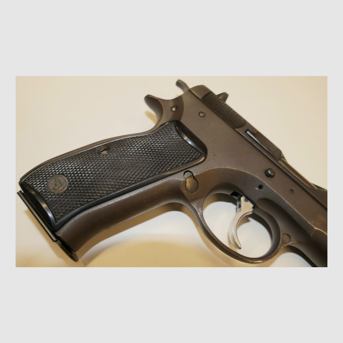CZ Halfautomatische Pistool, CZ75, 9x19mm; 9mm Para; 9mm Luger