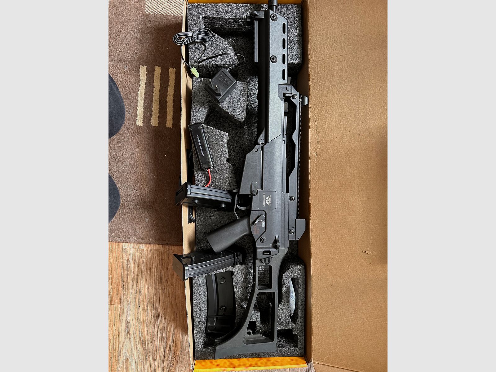 Airsoft G36  S-AEG mit Akku und Ladegerät 