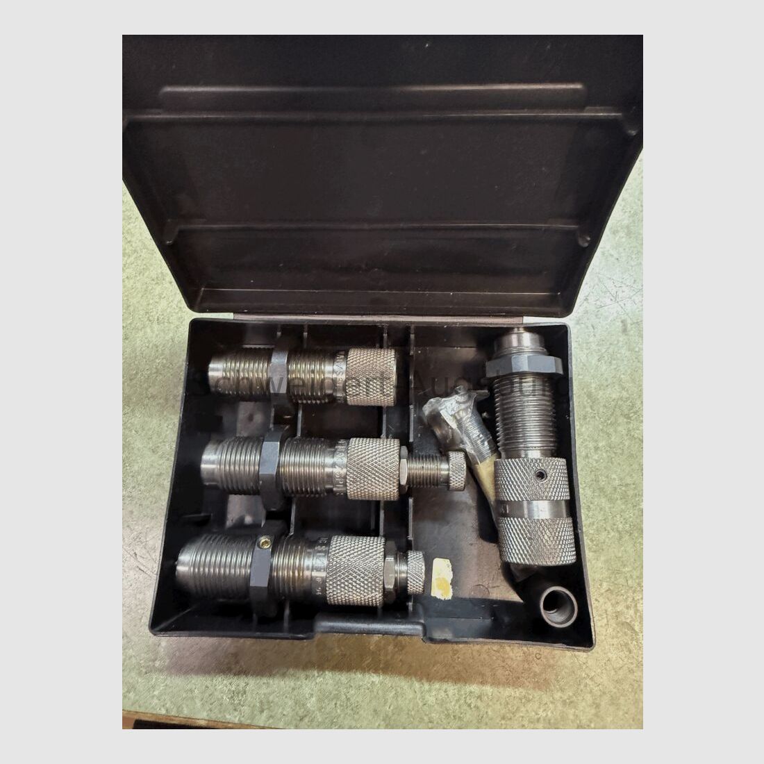 Zestaw matryc LYMAN 4 .44 Mag / .44 Spec RN SWC w tym uchwyt na łuski X-7