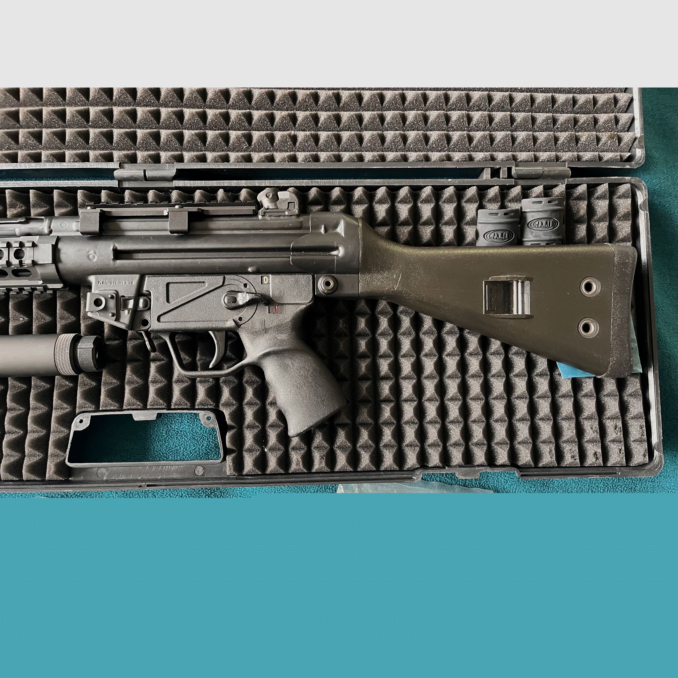 MKE T94 MP5/SP5 Büchse mit B&T QD Schalldämpfer und Zubehör 