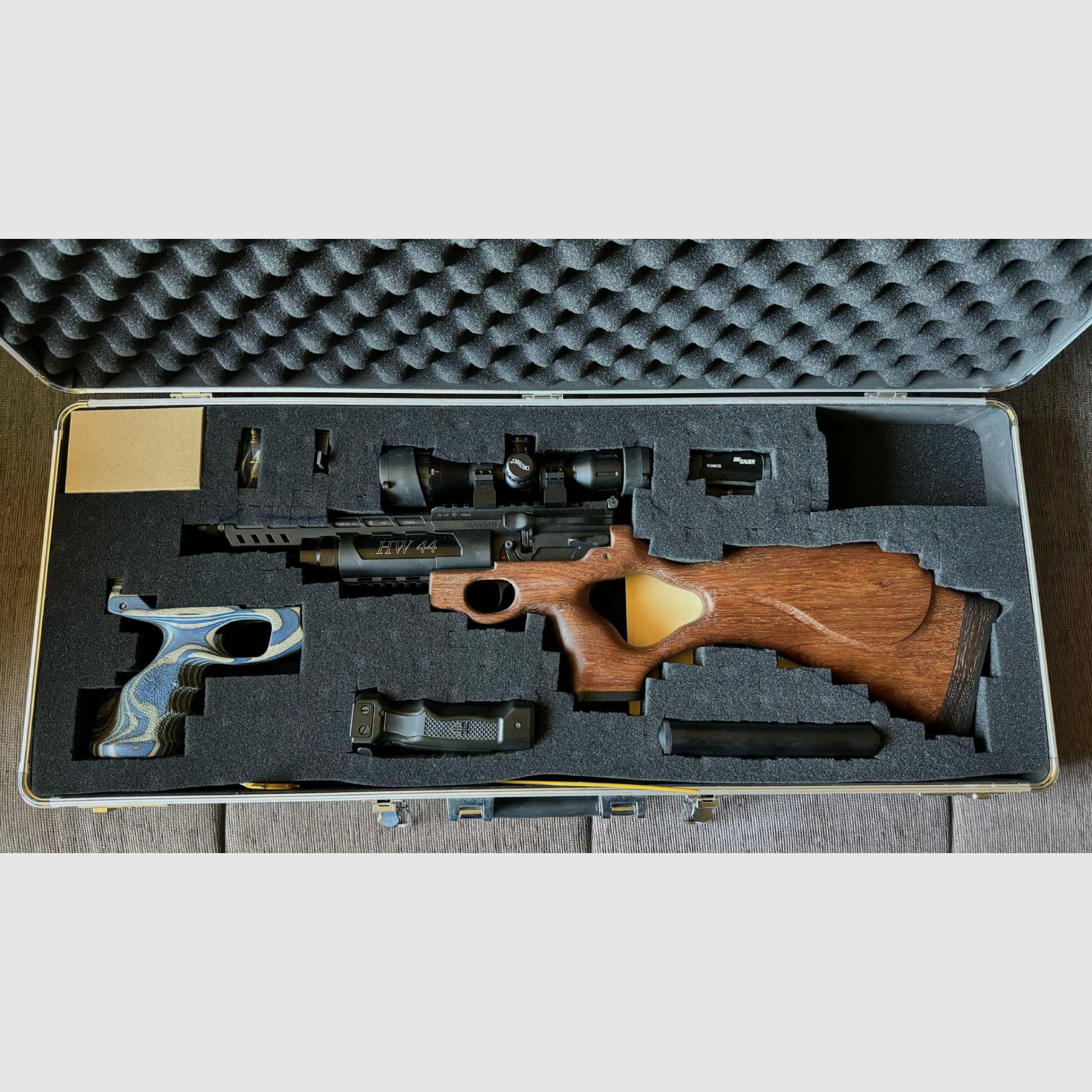 Weihrauch HW44 Pistole / Taktischer Pistolenkarabiener Komplettpaket HW 44