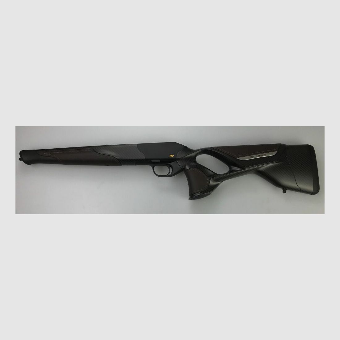 BLASER R8 Ultimate Carbon leather stock with system
