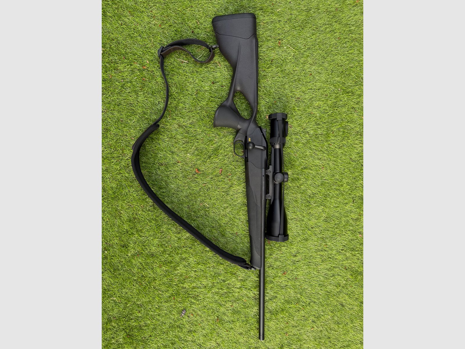 Blaser R8 Ultimate 30.06 mit Swarovski Z8i, Blaser Schalldämpfer und Zubehör, Bild 8 von 9