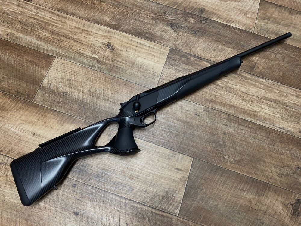 Blaser R8 Ultimate Carbon mit verstellbaren Schaftrücken	 .30-06