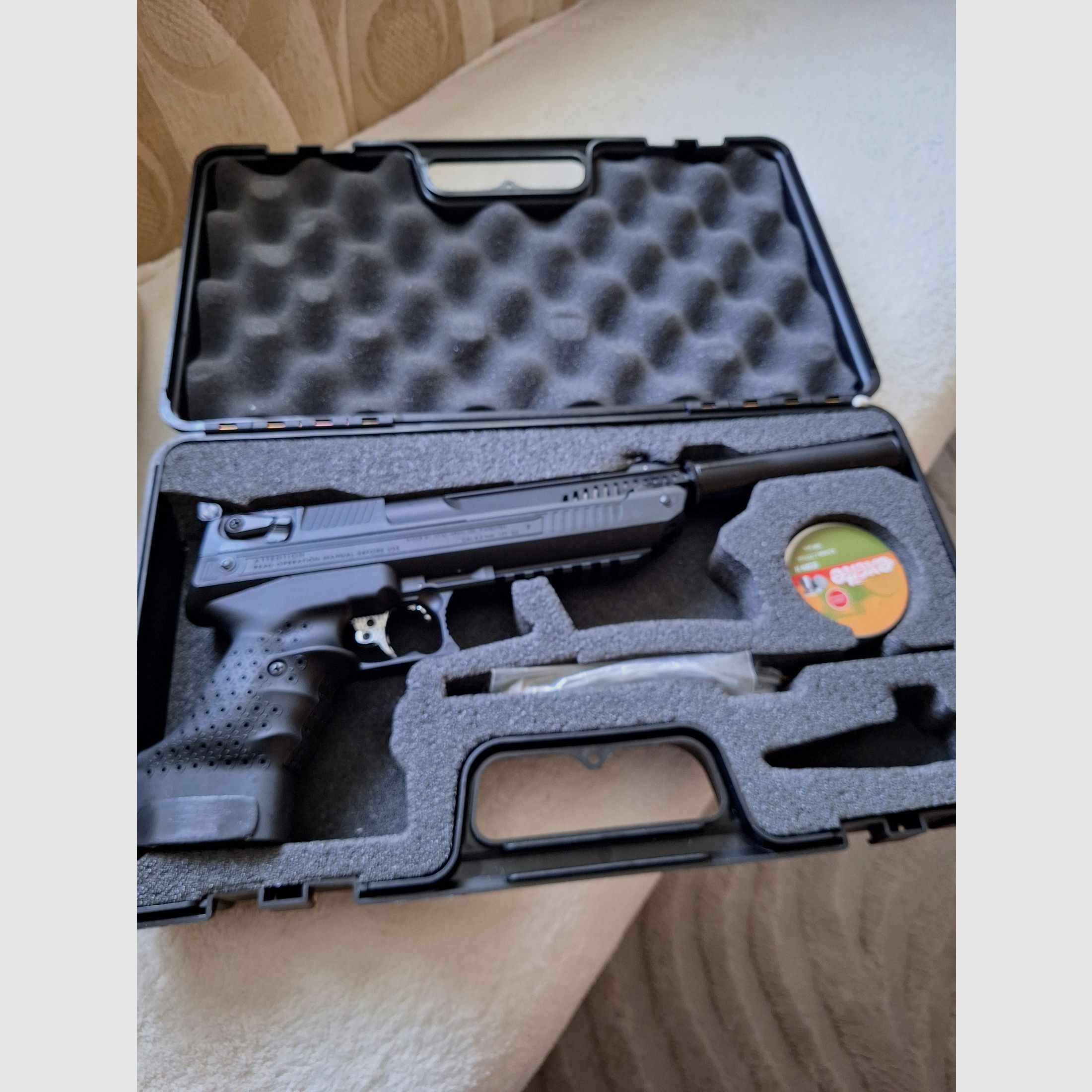 Zoraki Luftpistole 4,5mm mit Schalldämpfer 