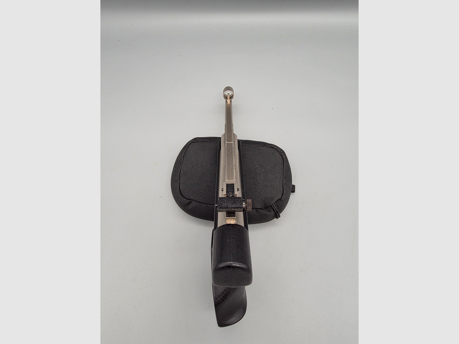 Collectionneurs attention Cal. 6,35mm Record IWG Mod. 77 pistolet à air Diabolo