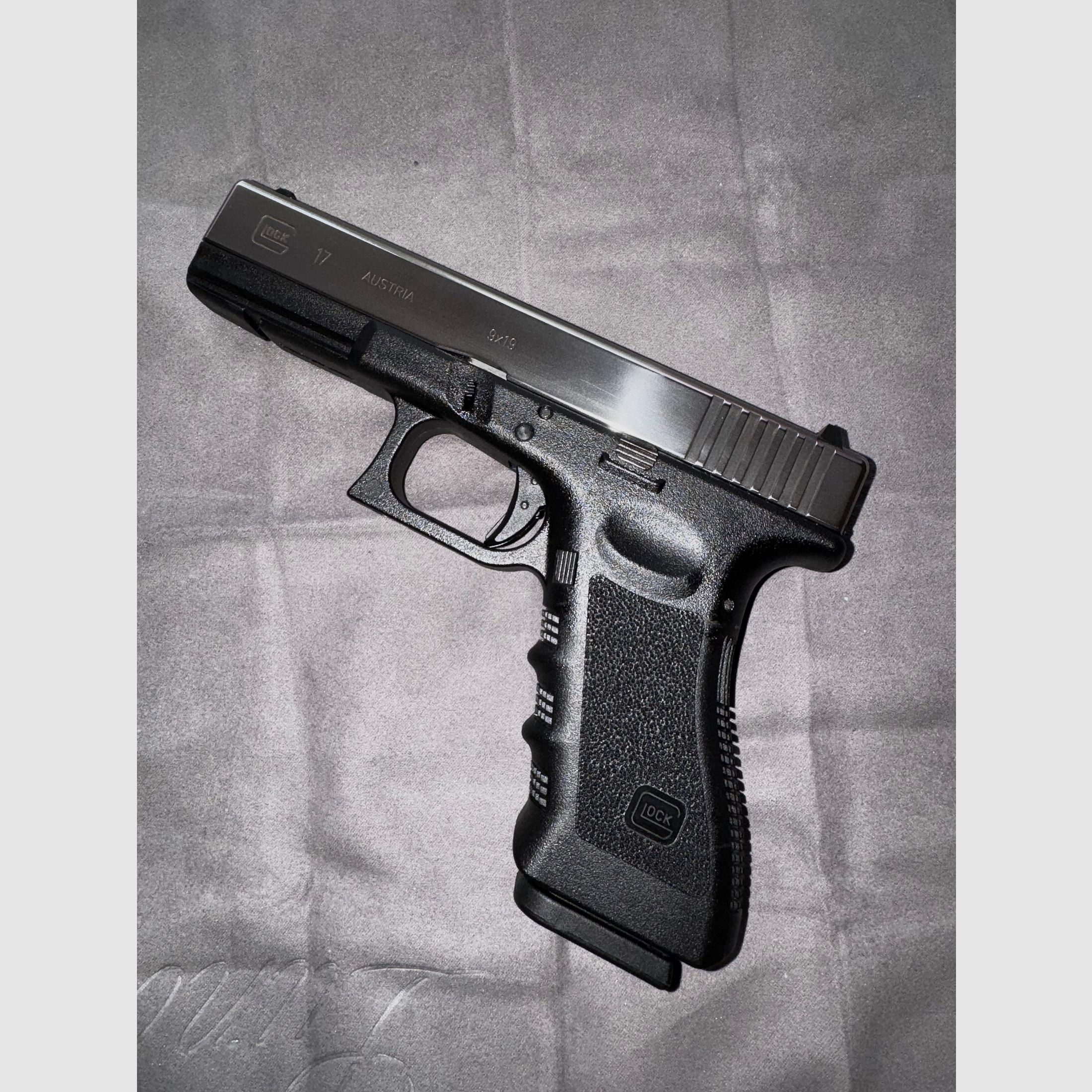 GHK Glock 17 Stahl Einzelstück Stainless GBB 6mm