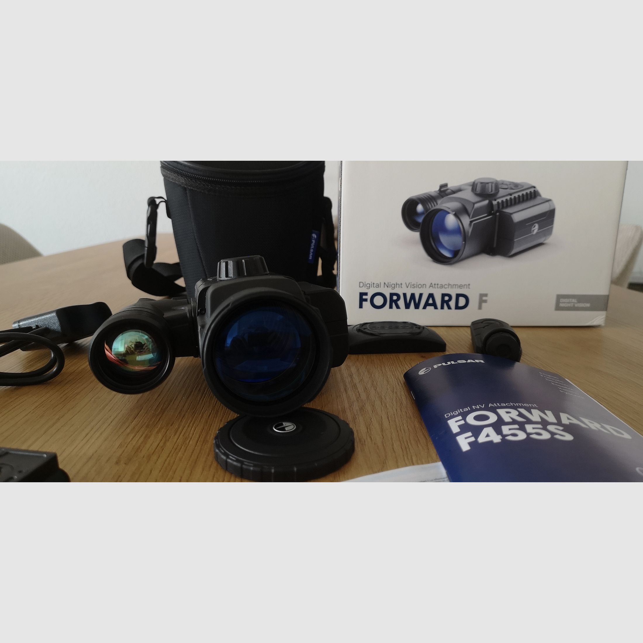 Night vision attachment device Pulsar 455 S with bag etc.