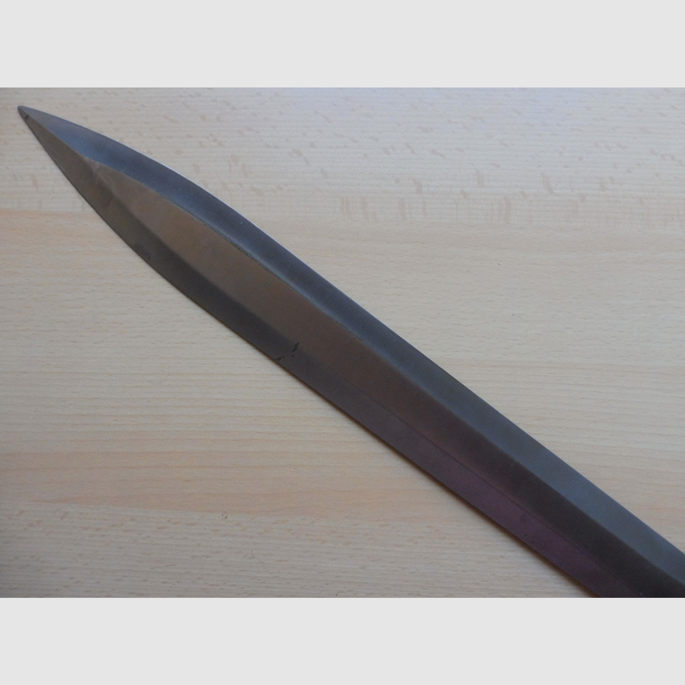 Spada dell'Oscurità" / "Sword of Darkness" replica? Artista fantasy Kit Rae Kilgorin / "La storia delle spade degli Antichi"?