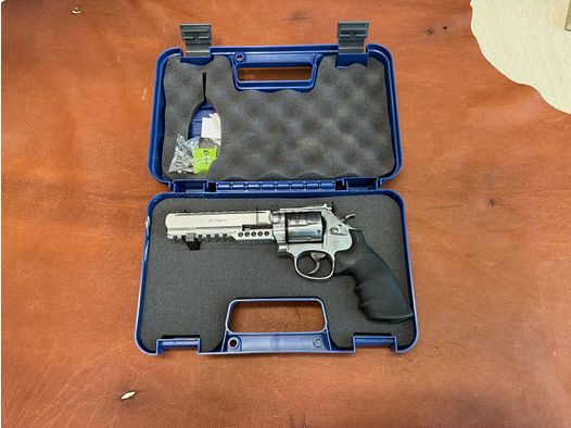 Smith & Wesson 686 Ultimate Champion