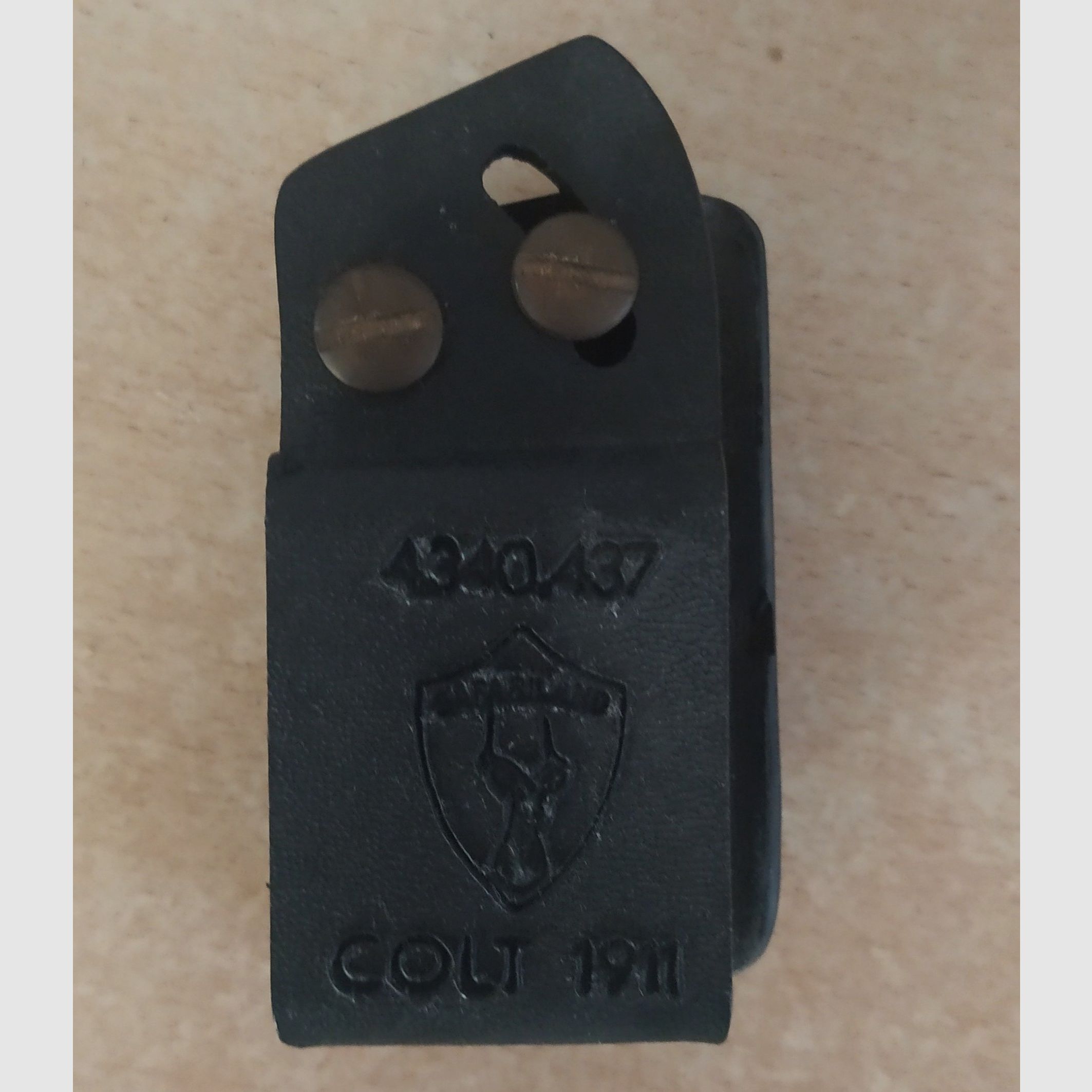 Schnellziehholster+2 Magazinhalter + normales Holster für .45 acp