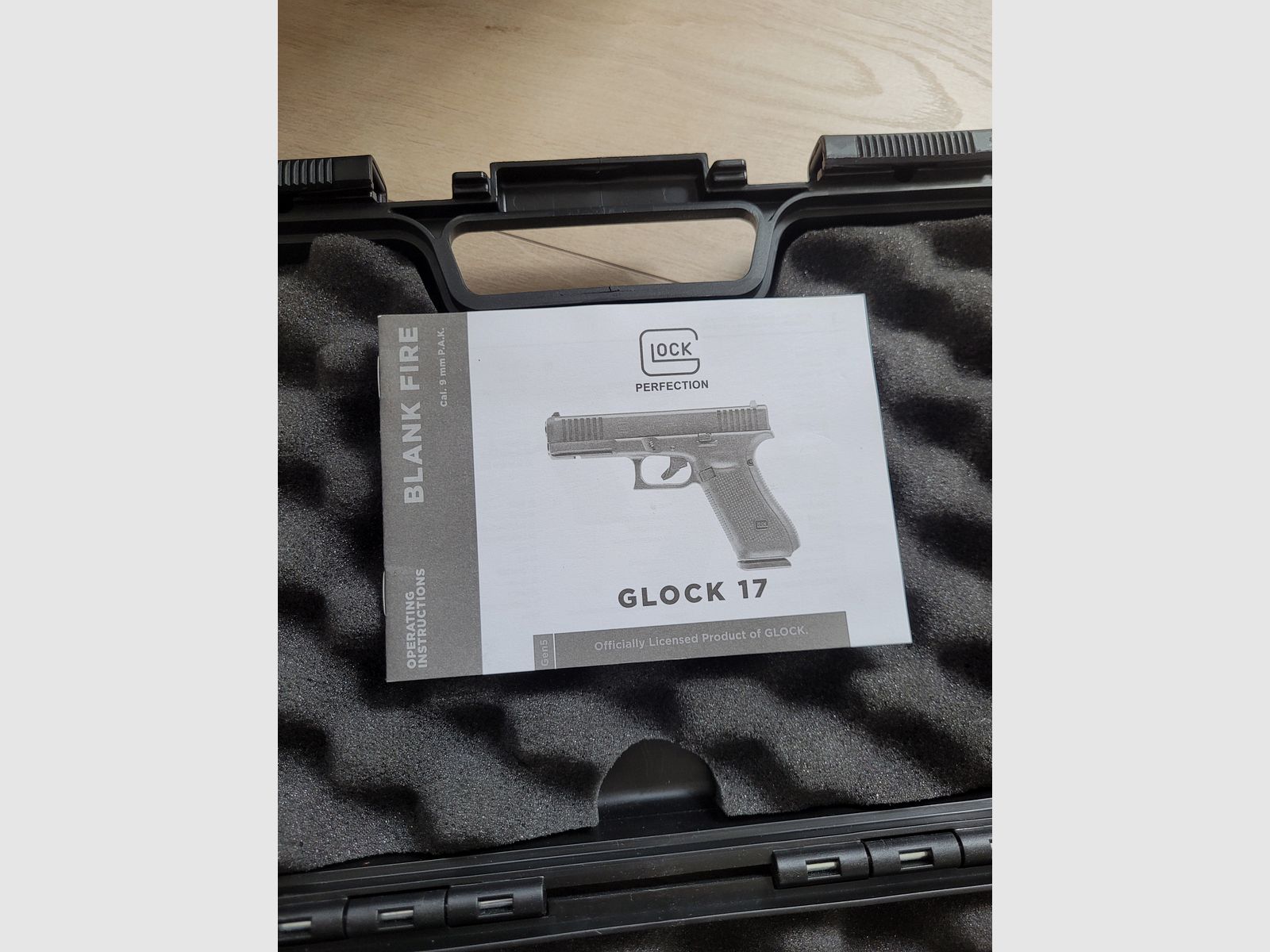 Glock 17 Gen5 Schreckschuss Pistole 9mm P.A.K.schwarz