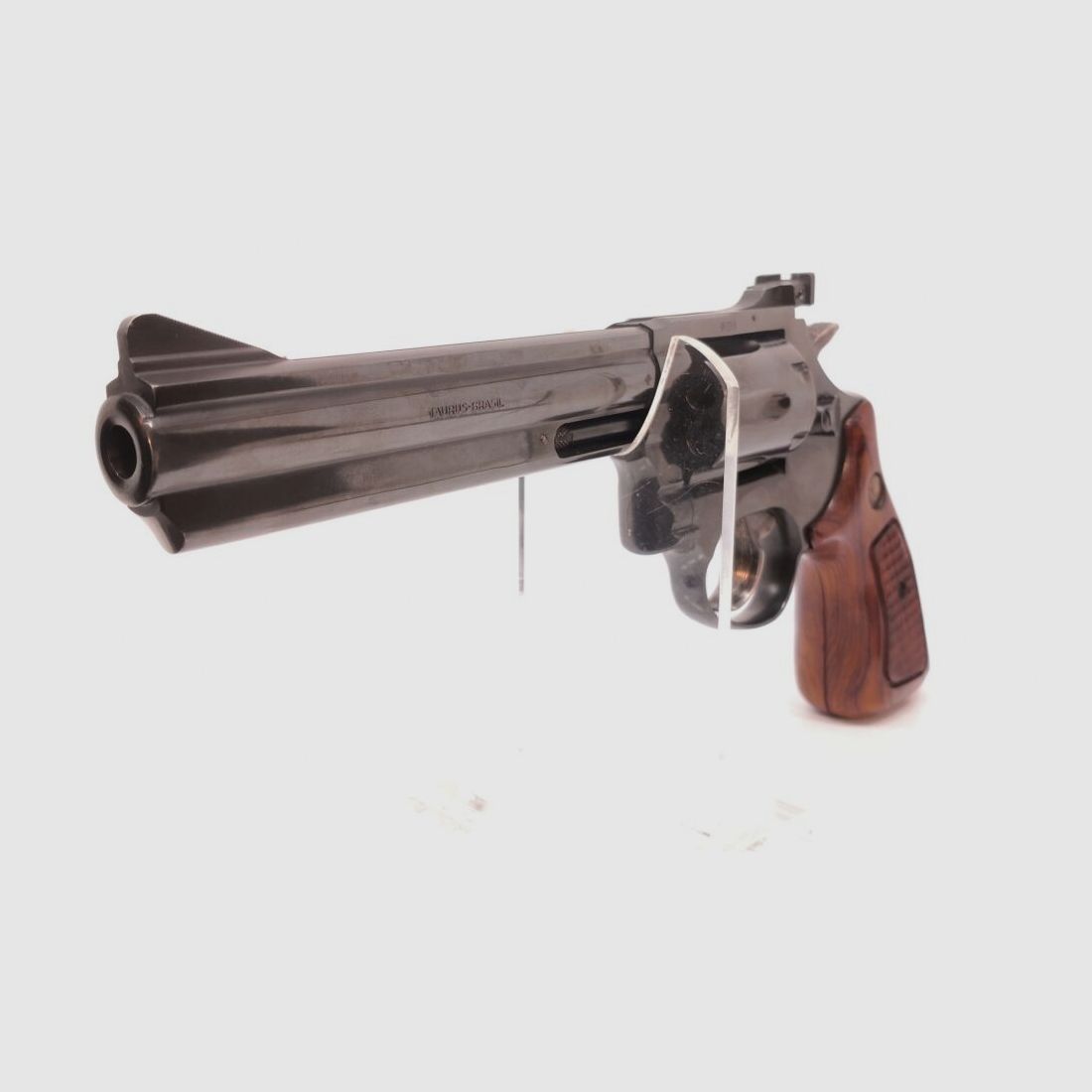 Taurus 669