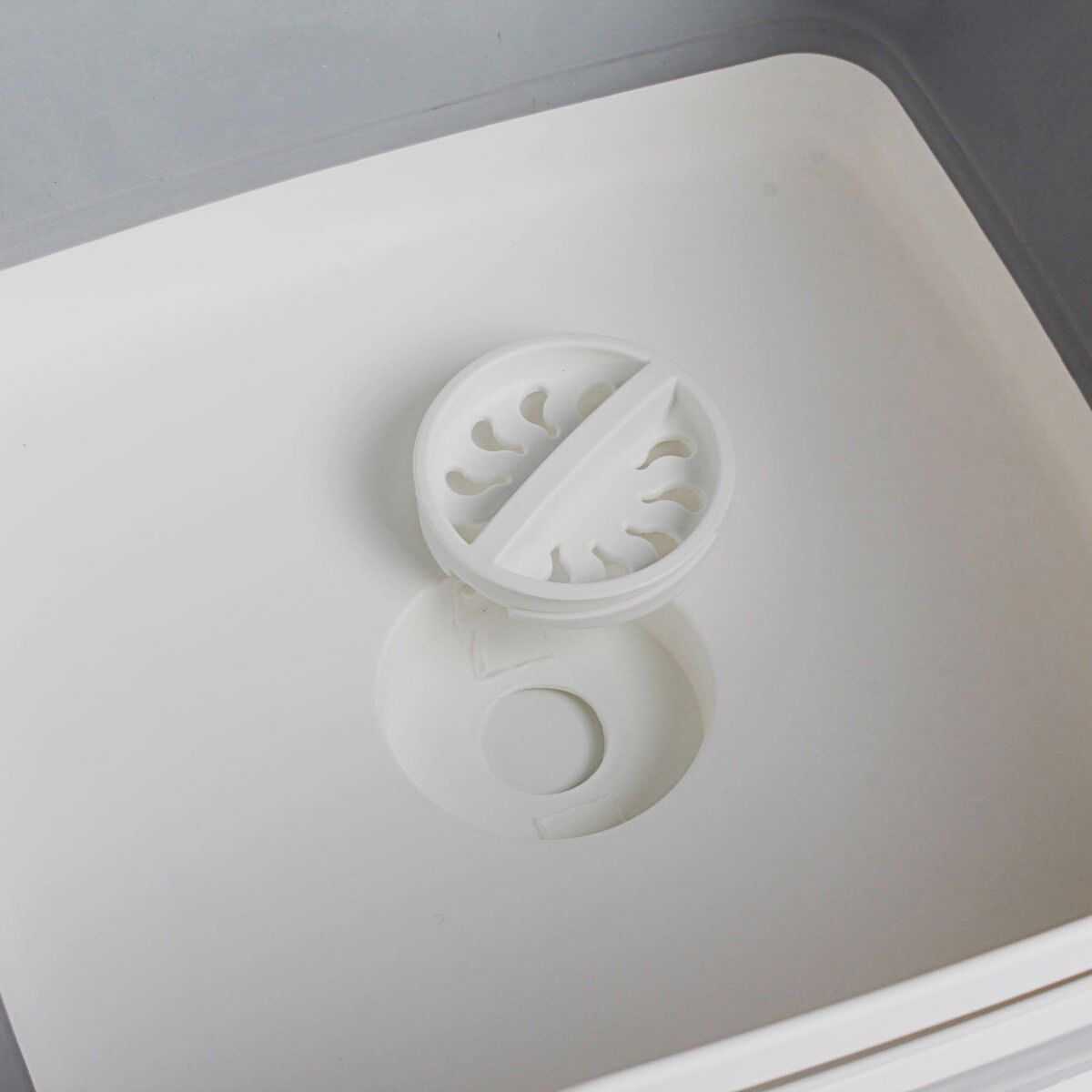 Foldable Wash Basin Tanq, gray, image 1 of 5
