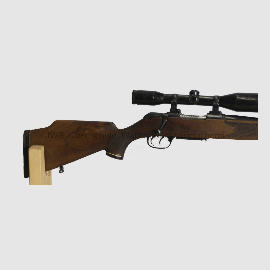 Fucile a ripetizione Krico con montaggio girevole e cannocchiale Zeiss .243Win