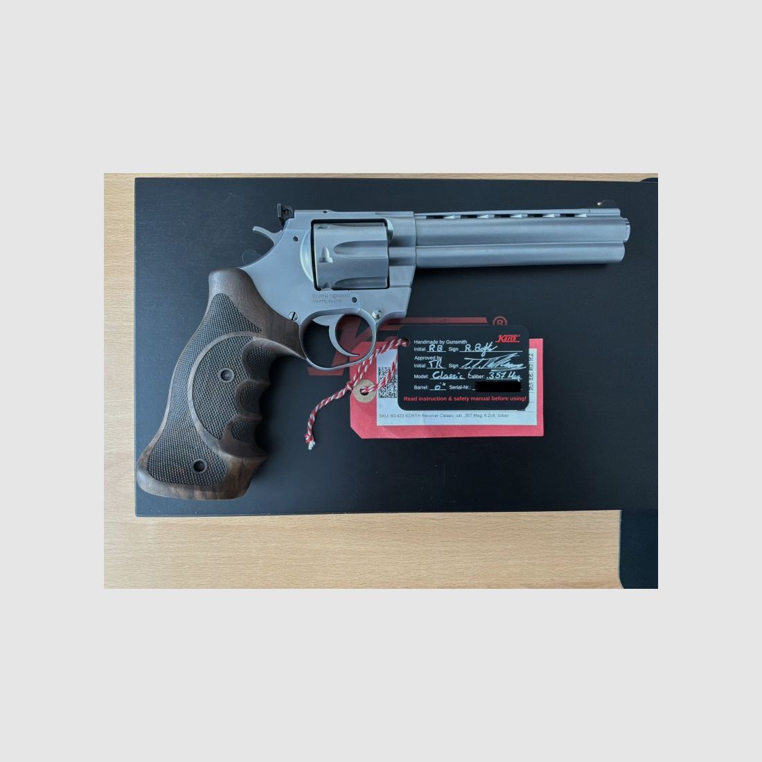 Korth Revolver Classic. 357 Mag 6“ plata raro