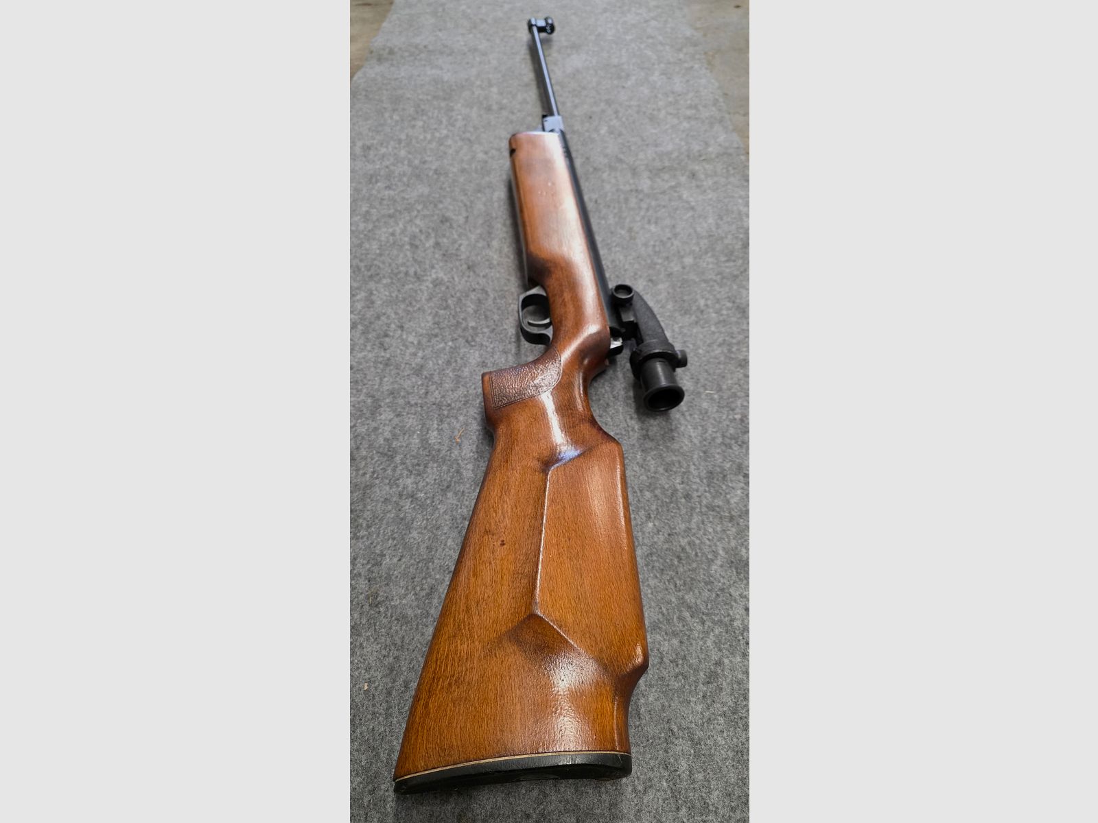 Haenel 303-8 Super 1. Variante con túnel de mira macizo