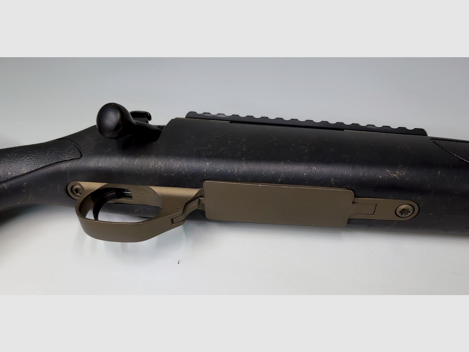 Weatherby Vanguard Bronze .308 incluso guida Picatinny