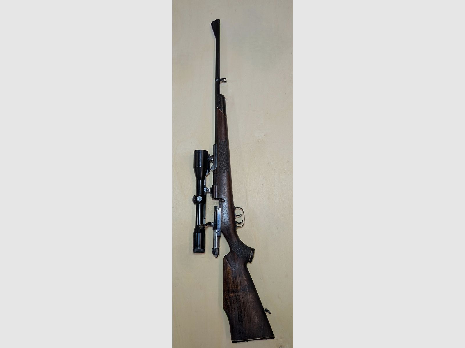 Mauser C66. Herhaler in het kaliber 7x64 met richtkijker