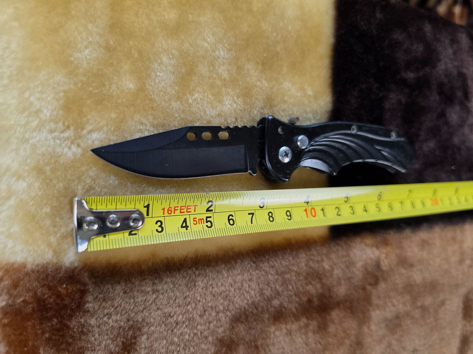 Kompaktes Taktisches Einhand-Klappmesser (Schwarz) mit Gürtelclip & Teilsägeschliff, Bild 2 von 5