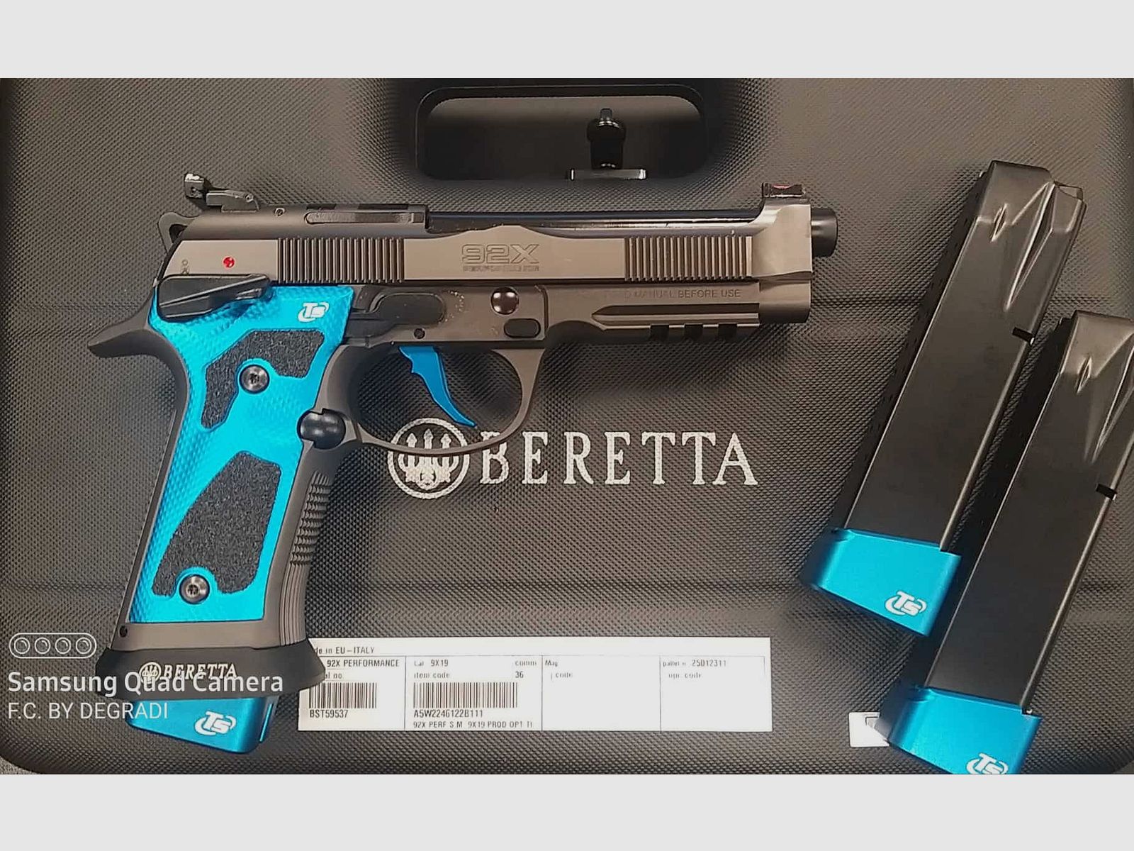 BERETTA 92 X DARK SERIES BLUE FULL OPTONALS CAL. 9X19, billede 2 af 4