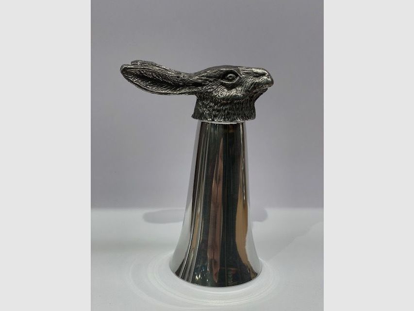 Jäger Becher aus Zinn – Hase – ca. 10 cm