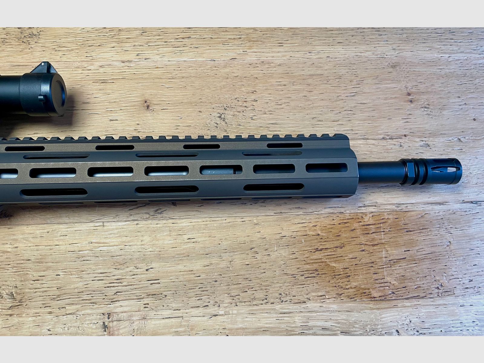 Neu! Messerschmitt AR 15 .223 Rem - 14,5" in Bronze mit ZF 1-6x24 Red Dot Funktion