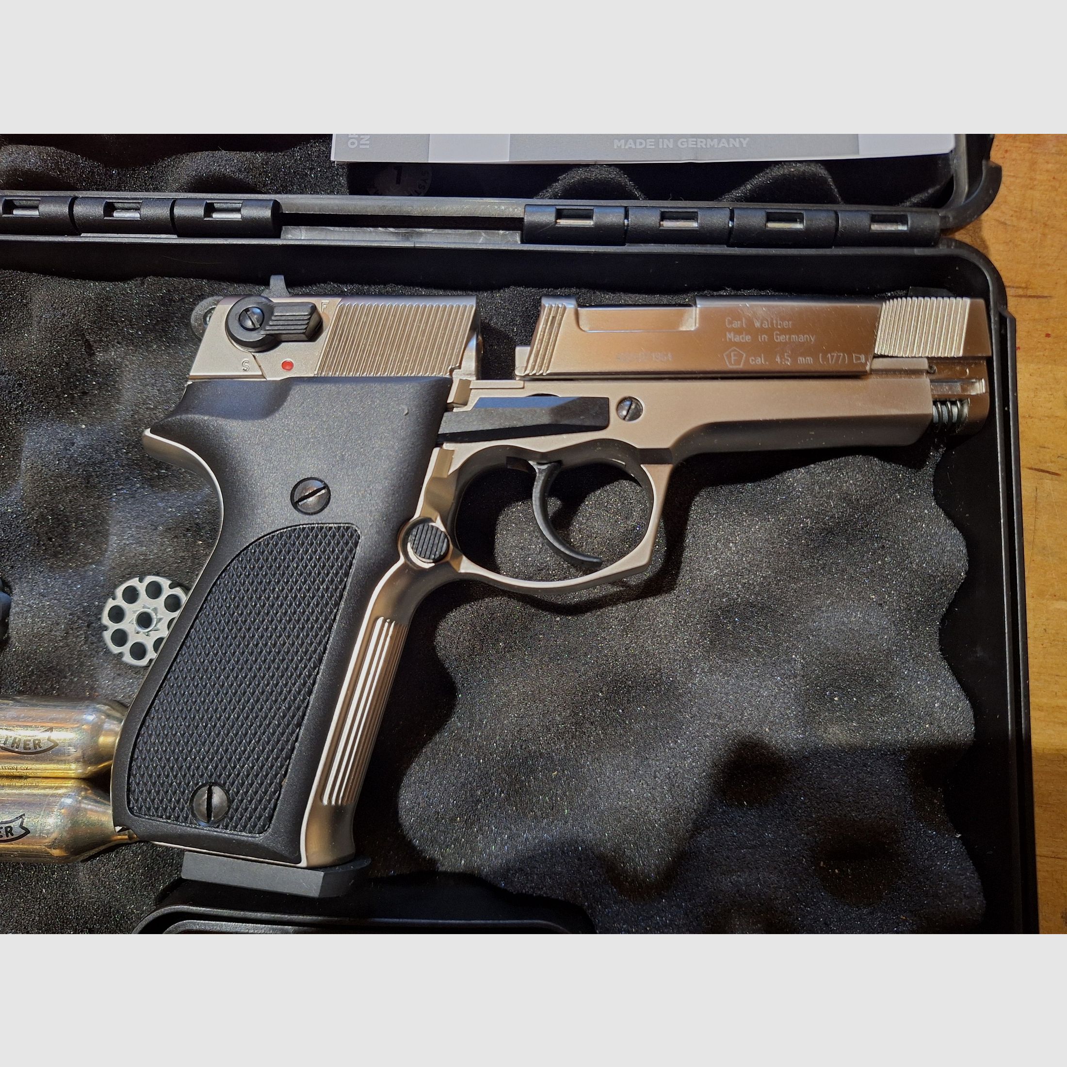 Walther CP88 Nickel (4,5 mm Diabolo) – condizioni top nella valigetta originale + accessori