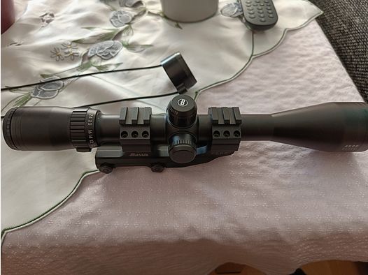 Bushnell Optik 6-24x40 inkl Pica Blockmontage 