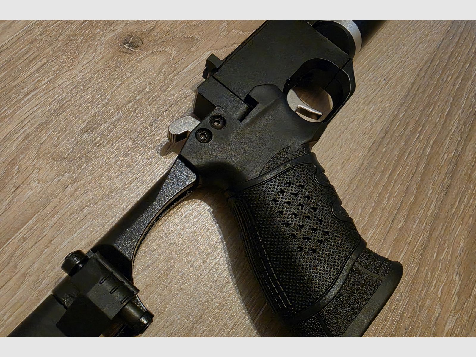 AirmaX PP700S-A PCP air pistol .177 / 4.5 mm – incl. suppressor adapter & folding stock, image 5 of 5
