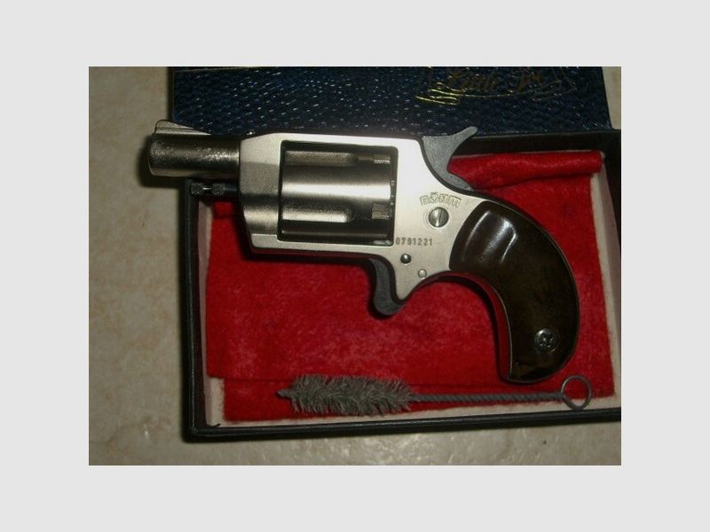 originaler schöner Röhm Derringer - Little Joe  - braune Griffschalen mit orig.Karton !