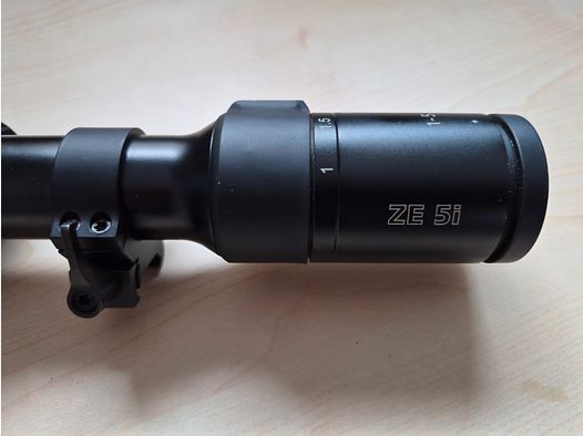 Minox ZE5i 1-5x24 riflescope driven hunt
