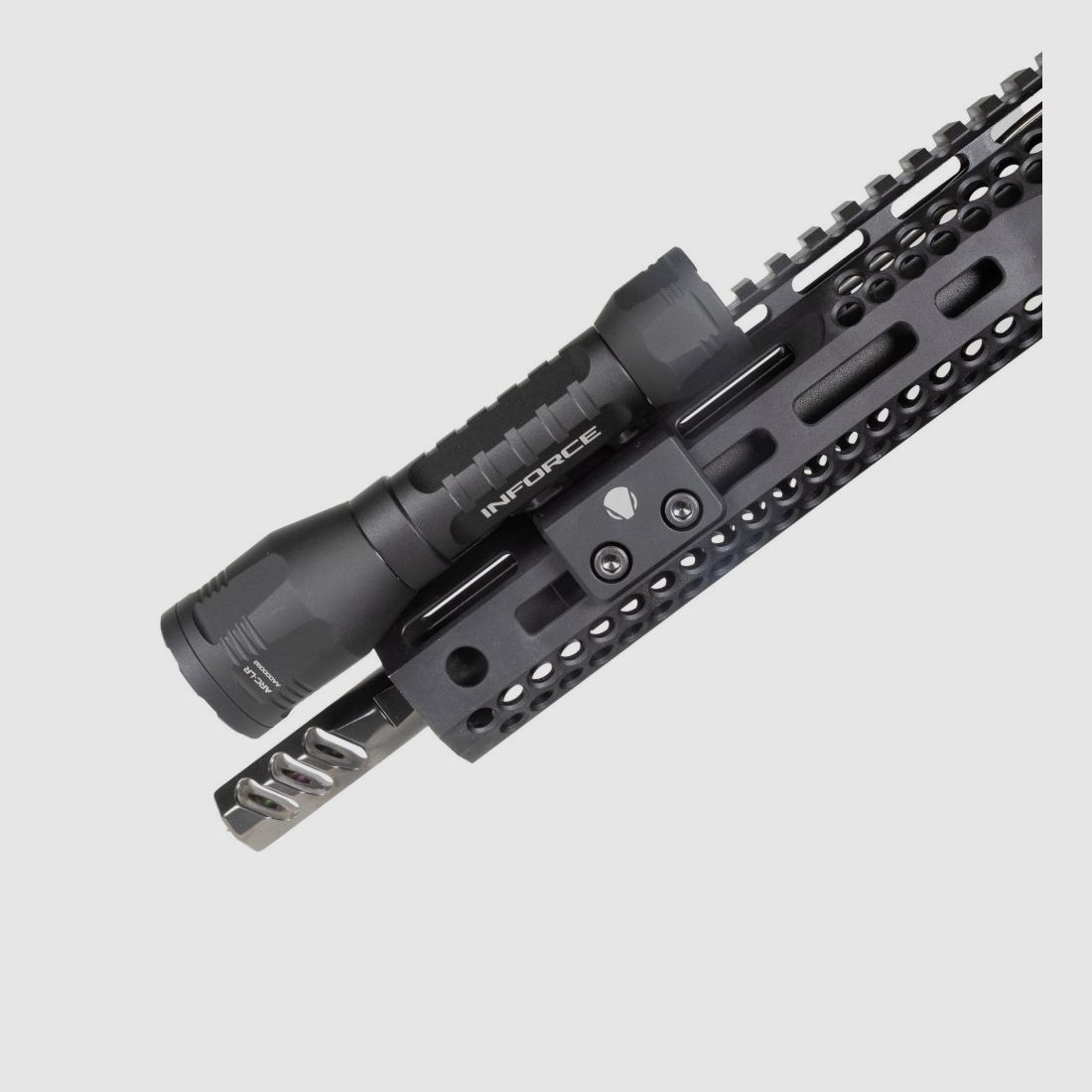 INFORCE ARC 650 LR-M Luce tattica M-LOK 45° - Lungo raggio 600 m per AR-15, immagine 8 di 8