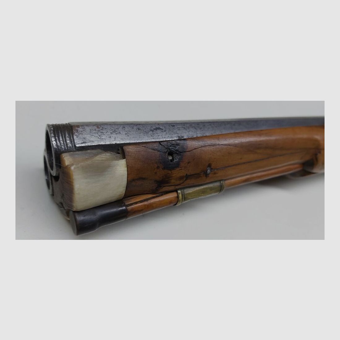 F.C. Nabholt in Regensburg double-barreled percussion pistol