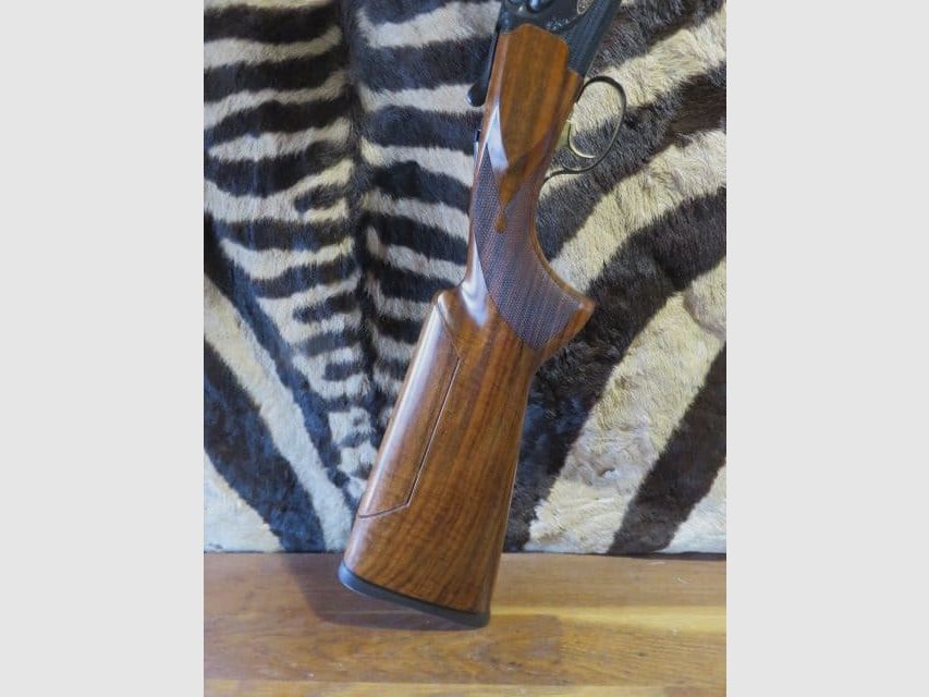 Strzelba CAESAR GUERINI Invictus I LEWORĘCZNY kal. 12/76 lufy 81 cm 8 choke'ów – futerał, zdjęcie 10 z 12