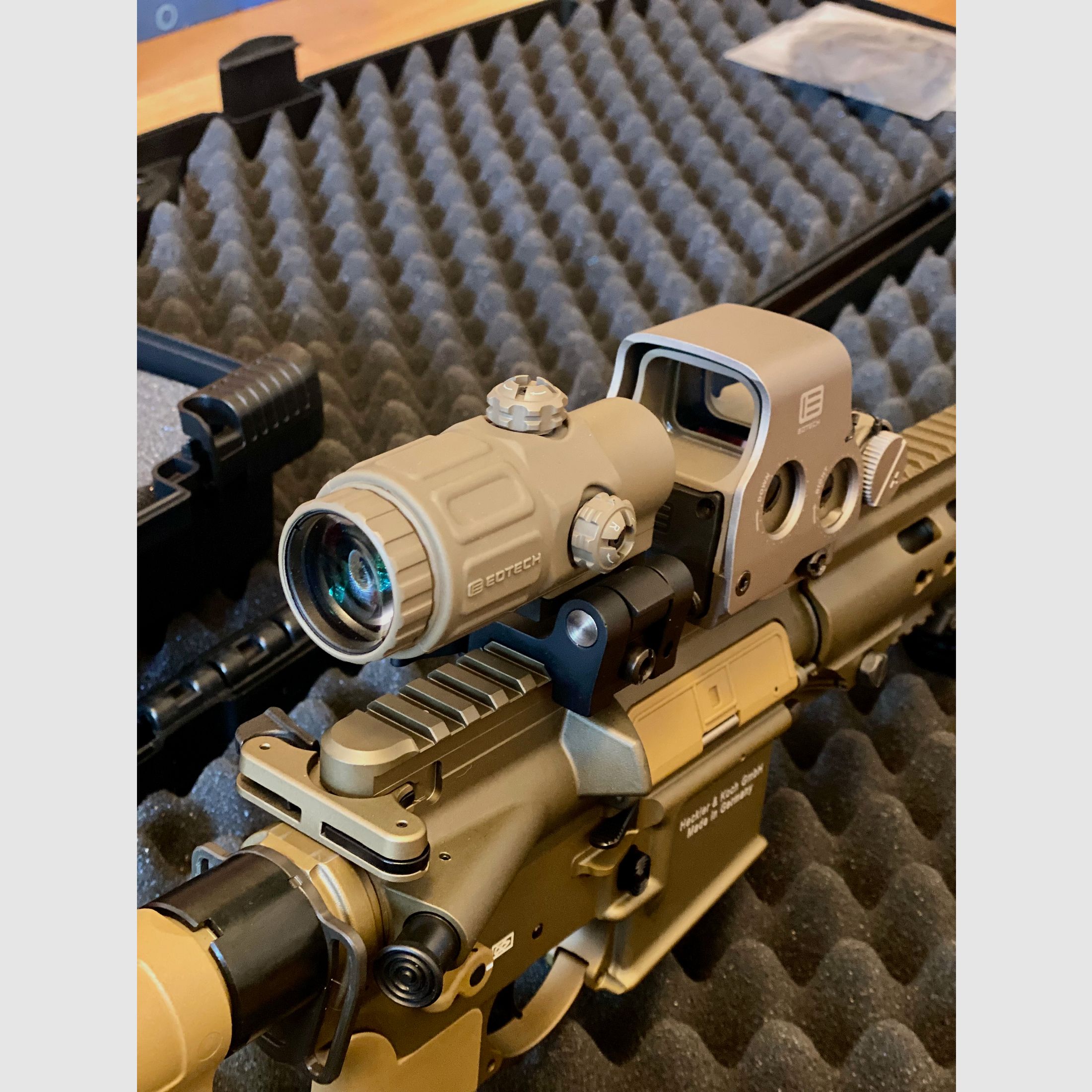 H&K MR223 A3 Slimline HKey in RAL8000 + EOTECH Set