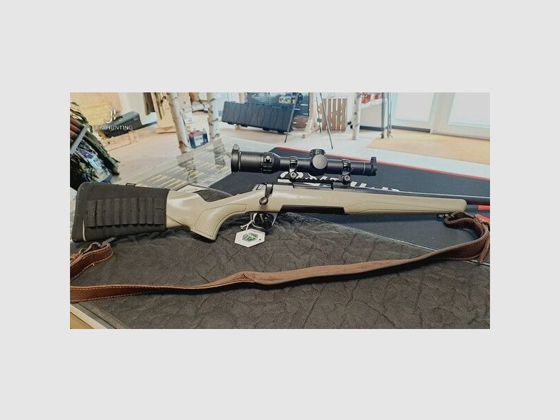 Browning X-Bolt .30-06Spring; Hawke 1-6x24 X Bolt
